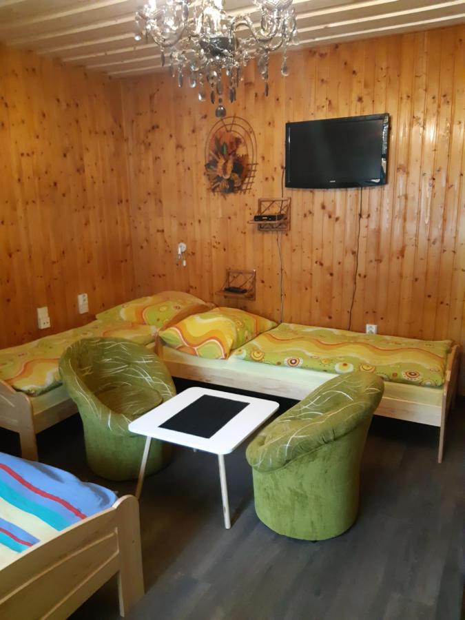 Drevenica Talia Apartman Lipótszentmiklós Kültér fotó